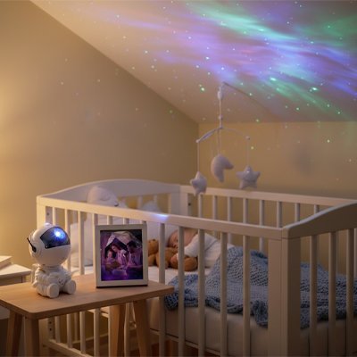petite chambre bebe lumineuse veilleuse projection stellaris
