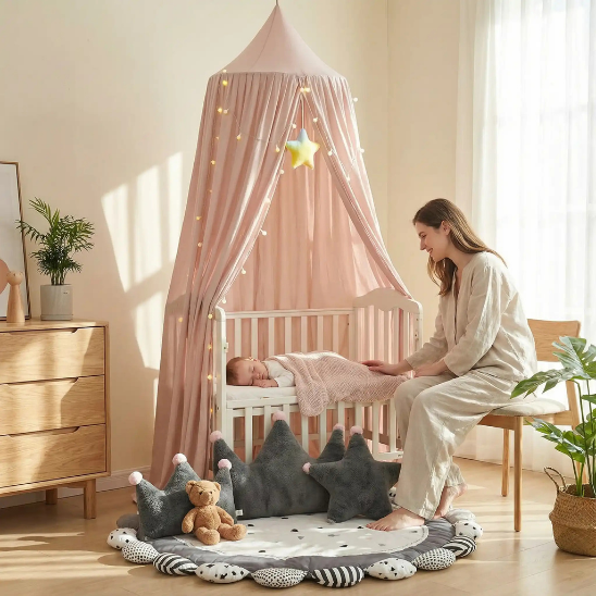 ciel de lit bebe en tissu doux rose clair
