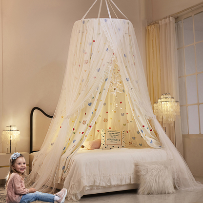 ciel de lit blanc apportant une touche poetique chambre denfant