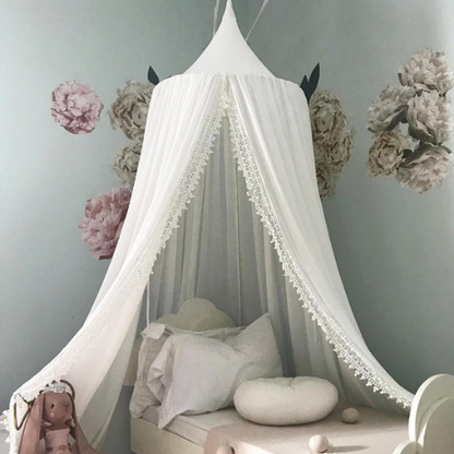 ciel de lit chambre enfant blanc dentelle