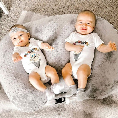 coussin allaitement ultra confortable nourrissons souriants