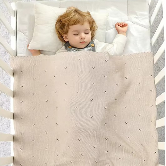 couverture bebe au tricot camel mignon endormi