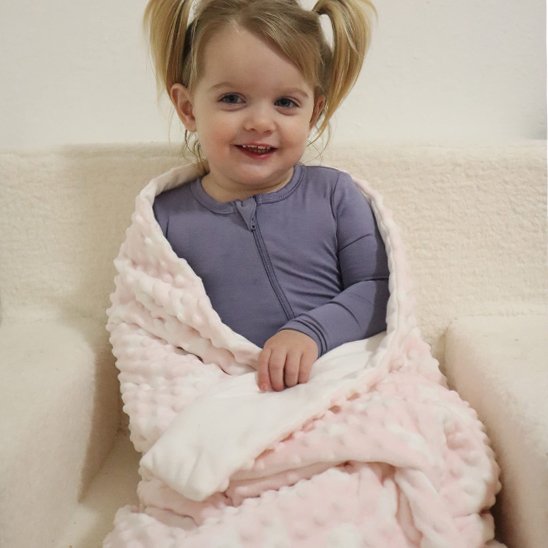 Couverture bébé bambin motif bulle en relief rose 