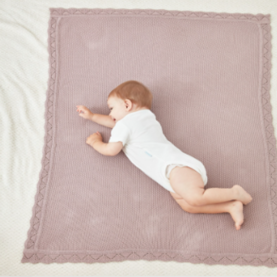 couverture bebe tricot mignon endormi