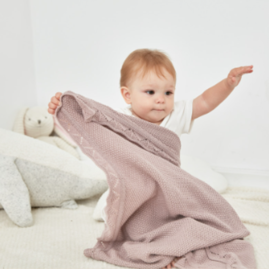 couverture bebe tricot mignon joue