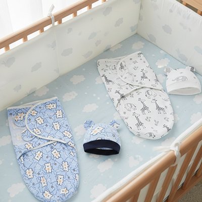 Couverture emmaillotage animale bleu gris