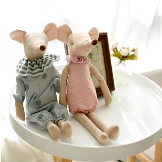 Doudou souris mignons avec pyjamas