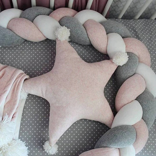 étoile dans tresse de lit bébé rose gris blanc