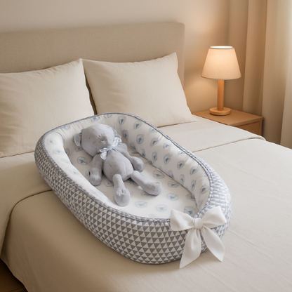 nounours reducteur de lit decor gris
