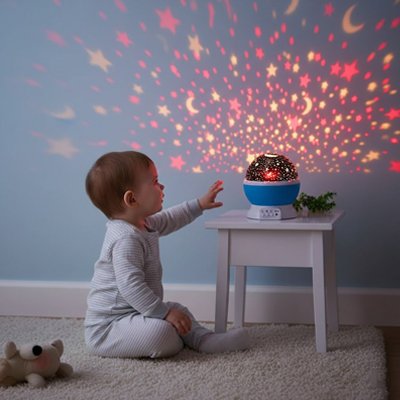 projecteur enfant mignon surpris des etoiles