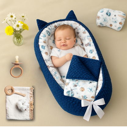 reducteur de lit bebe bleu marinedoux securisant bambin