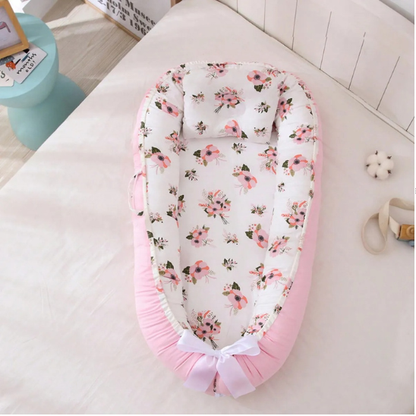 reducteur de lit bebe cocooning doux bouquet fleurs rose