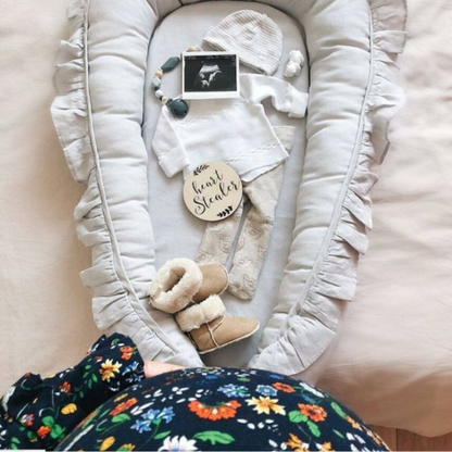 reducteur de lit bebe securise nourrisson future maman