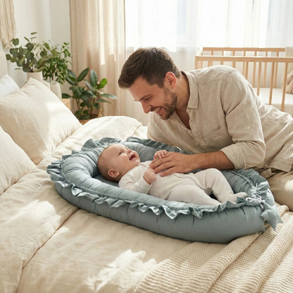 reducteur de lit bebe securise nourrisson turquoise papa avec son tresor