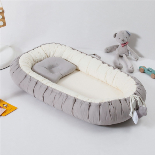 reducteur de lit blanc beige bebe nounours