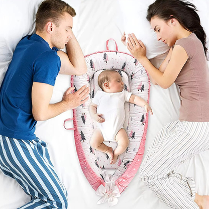 reducteur de lit cocon bebe confortable