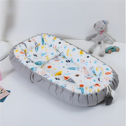 reducteur de lit gris anime espace bebe