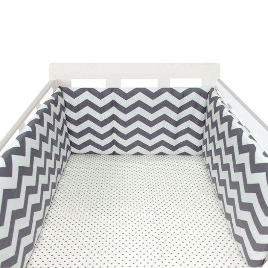 tour de lit blanc zigzag gris