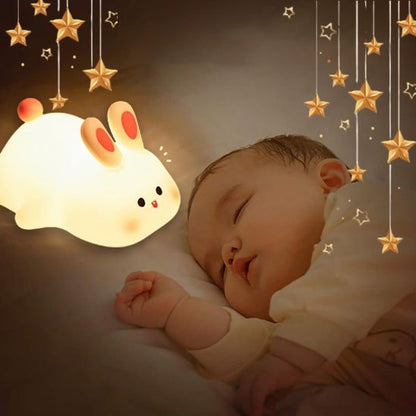 Veilleuse bébé petit douceur endormi cote lapin